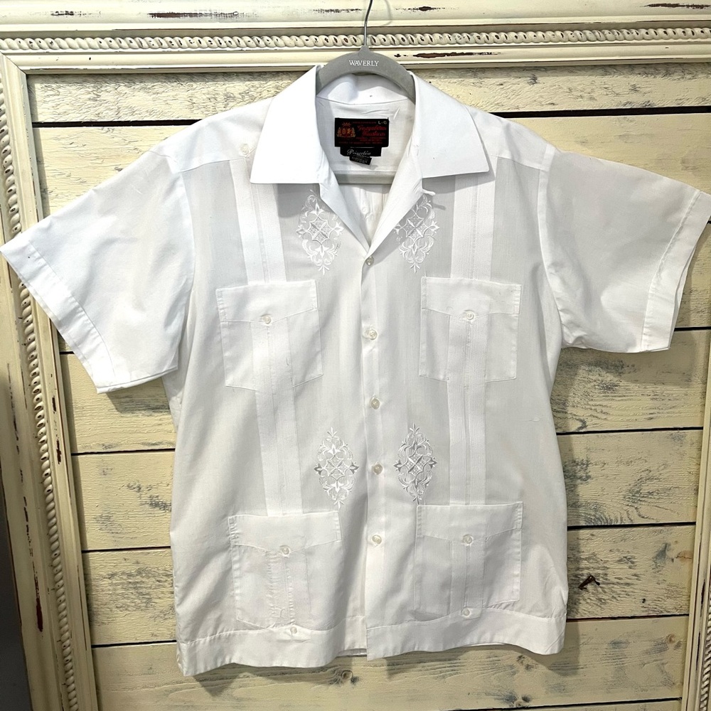 Guayabera Yucateca White Embroidered Men's Shirt Size Large 40